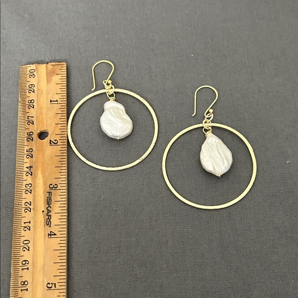 Gold Hoop Earrings with Pearl Drops - Picture 6 of 8